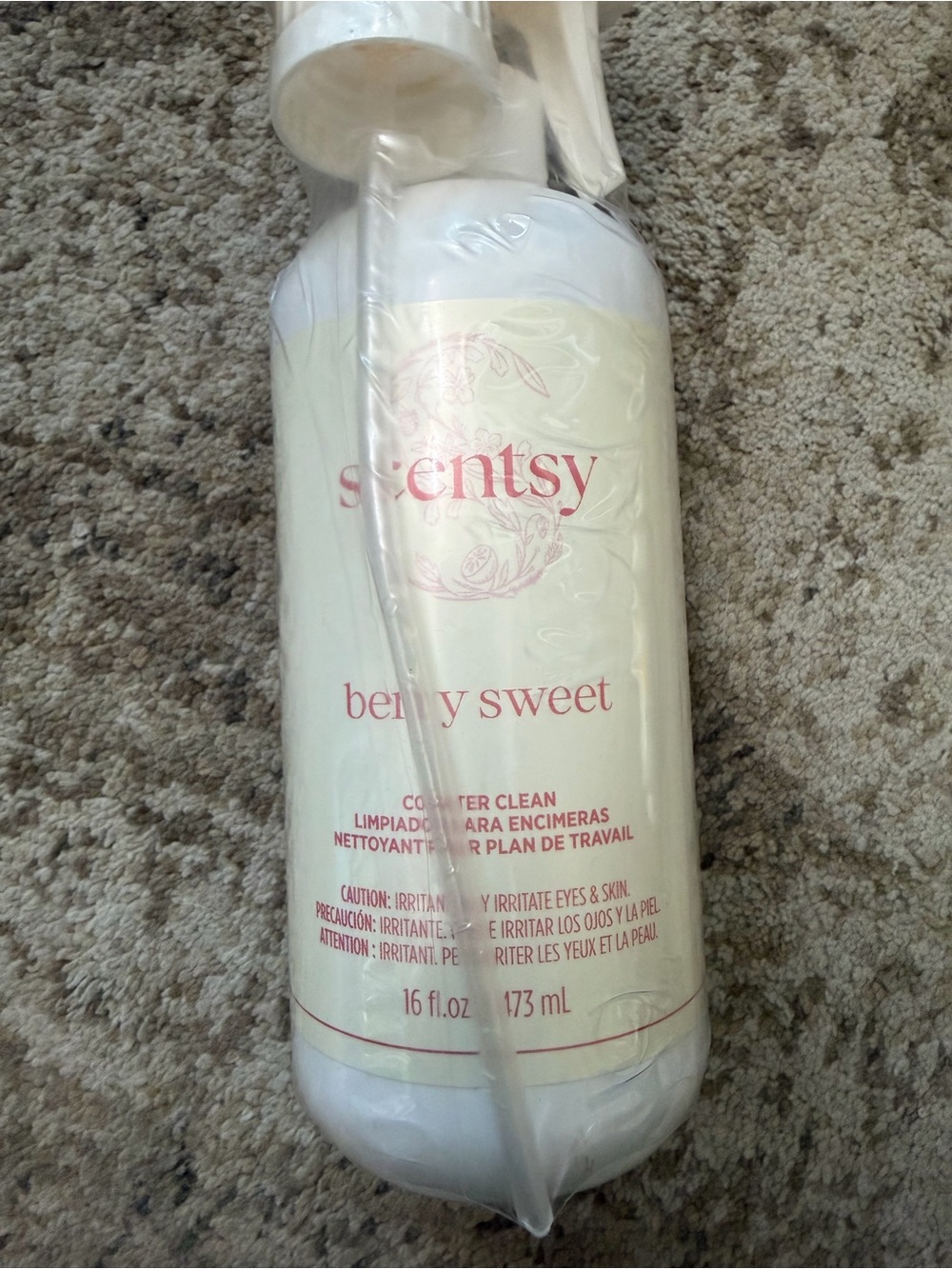 Scentsy Berry Sweet Counter Clean Spray